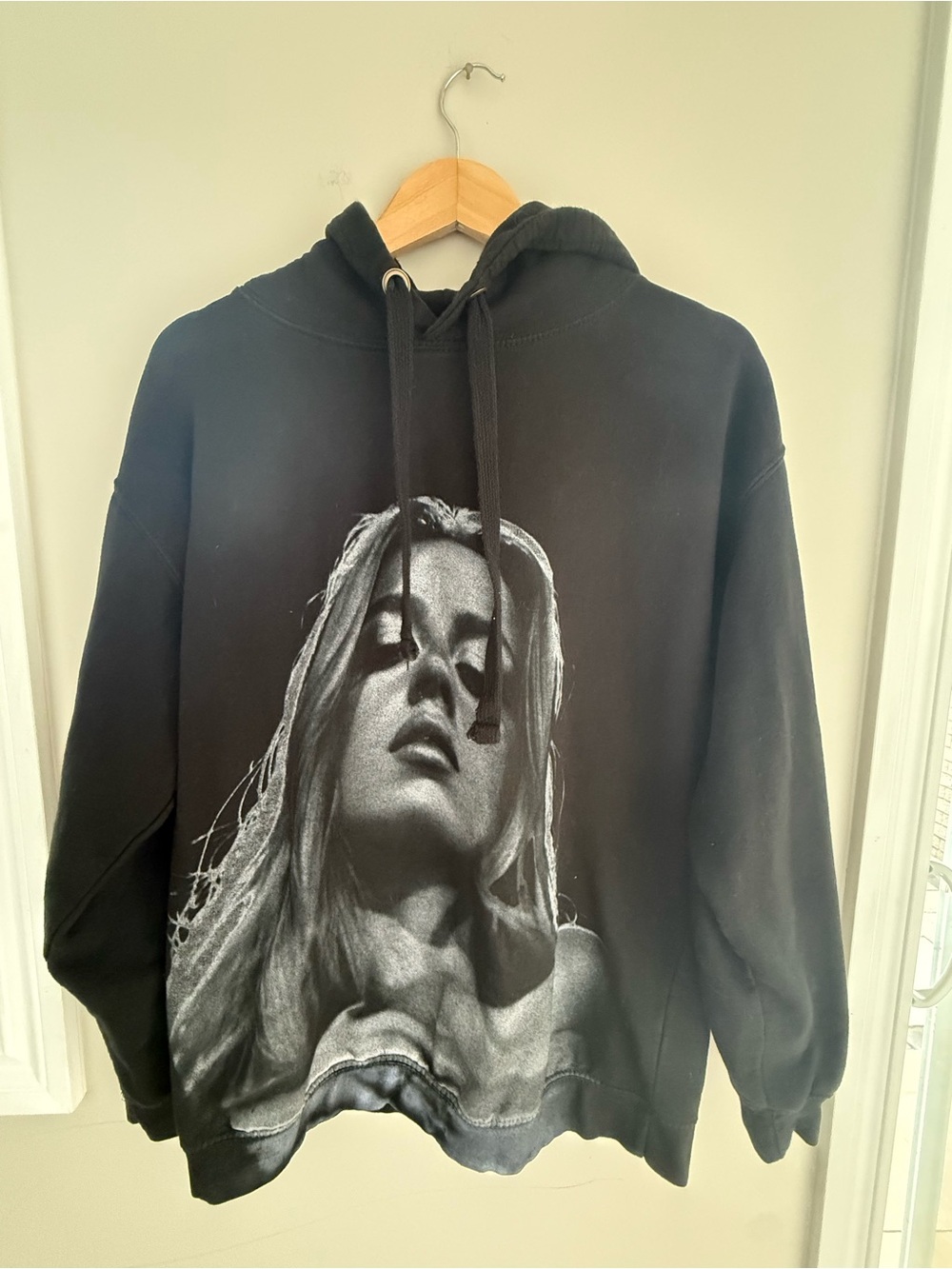 Tate McRae Miss Possessive Tour Hoodie